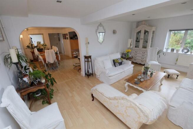 Hollis Morgan Auctions