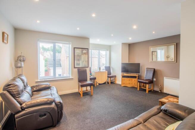 LIVING ROOM_