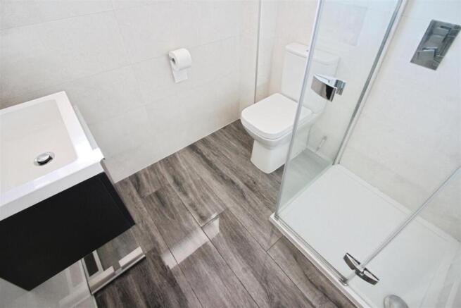 4 bed Semi-Detached for sale Image 11