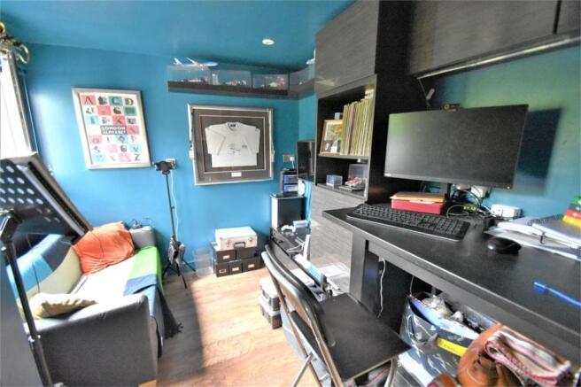 Photo 10