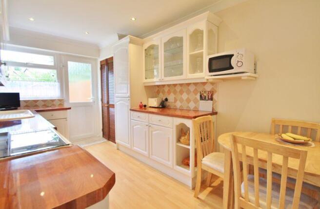 Kitchen/Dining...