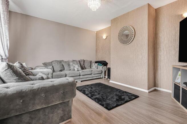 Leavington Close, Woodside, Bradford, BD6 photo 4