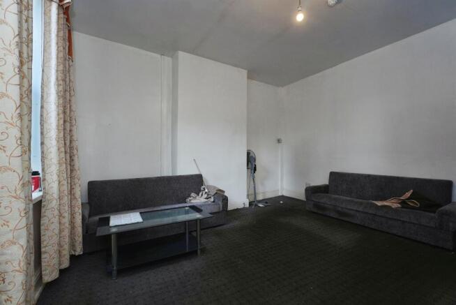 6 bed Terraced for sale Image 5