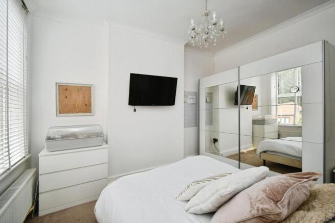 3 bed Terraced for sale Image 12
