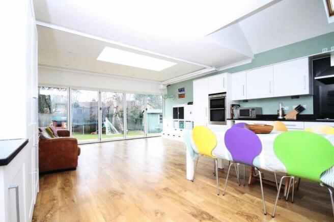 kitchen/dining
