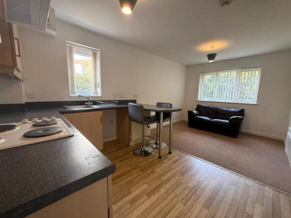 1 bed Apartment to rent Image 5
