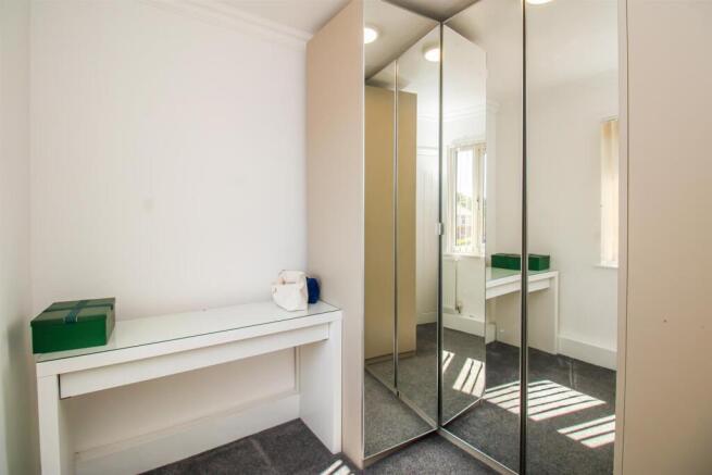 3 bed Semi-Detached for sale Image 8
