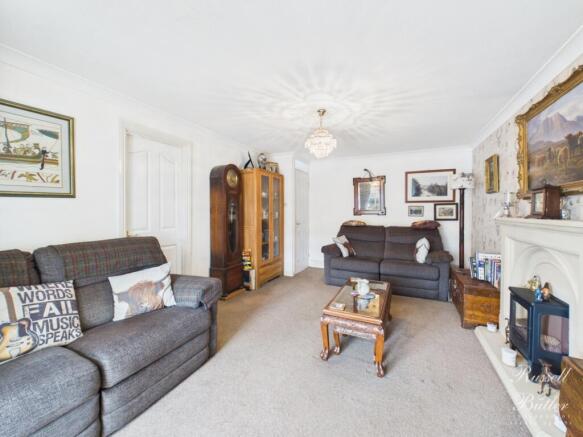 CAM02127G0-PR0391-STILL003