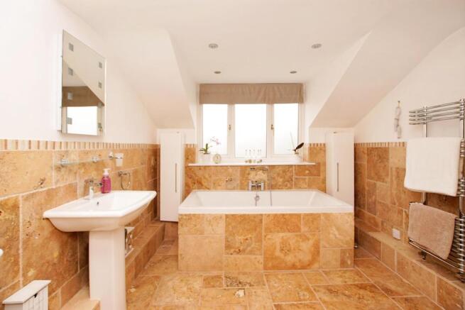Ensuite
