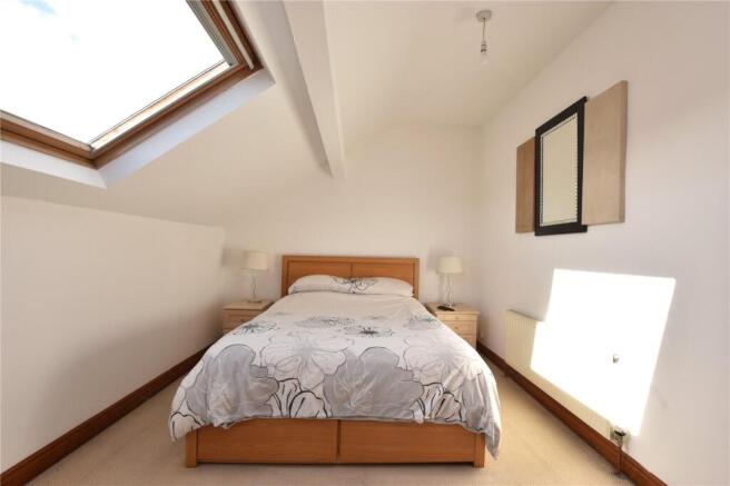 2 bed Apartment for sale Image 11