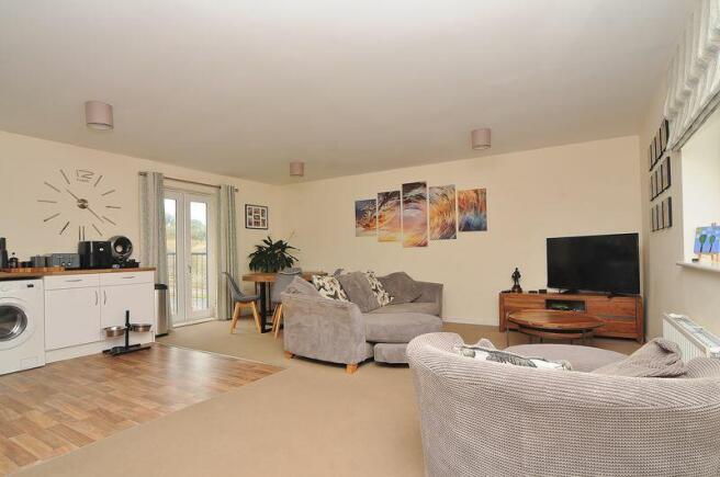 Open Plan Living Room/Kitchen