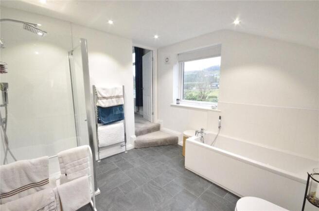 En-Suite Bathroom