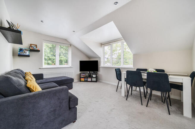 1348644-24-68b6db...