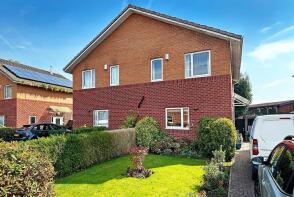 47, Carrfield Avenue, Altrincham WA15 7DP