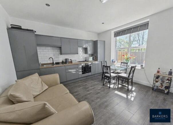 3 bed Terraced for sale Image 6