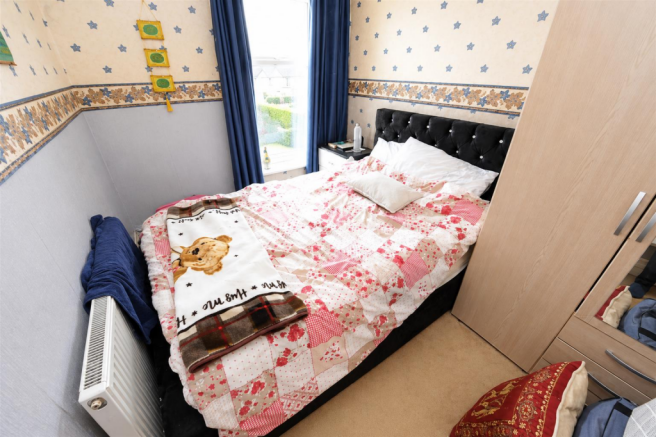 5 bed Terraced for sale Image 8