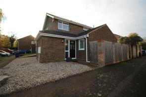 19, Masefield, Hitchin SG4 0QB