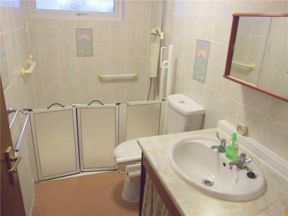 Photo 8