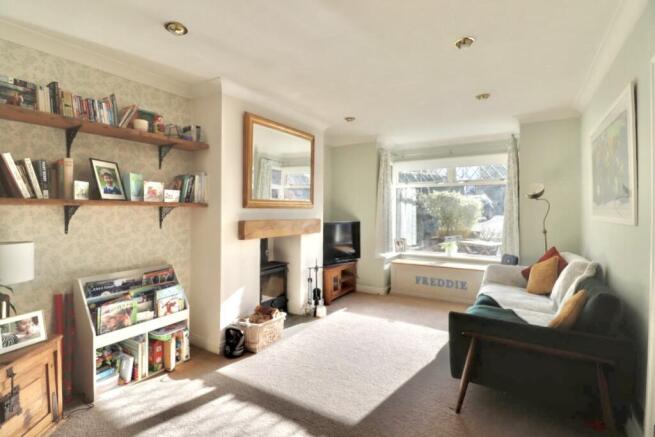 Lovely bright living room