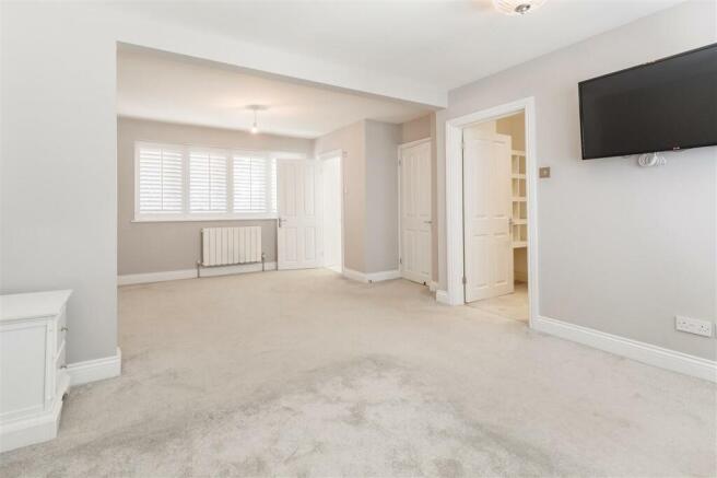 MC Kendal Avenue 32