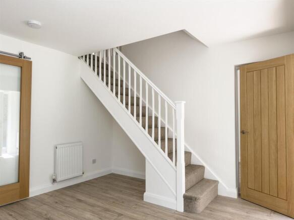 4 bed Detached for sale Image 5
