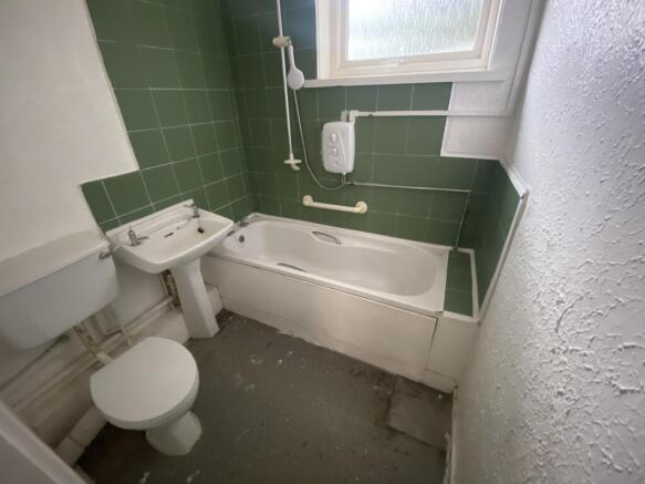 2 bed Flat for sale Image 4