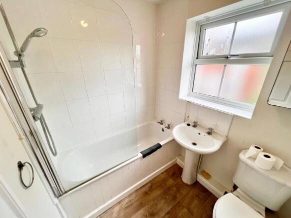 3 bed End of Terrace to rent Image 6