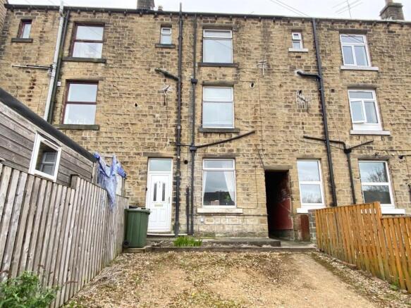 underdwelling ext.jpg