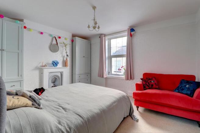 Bedroom 1.jpg