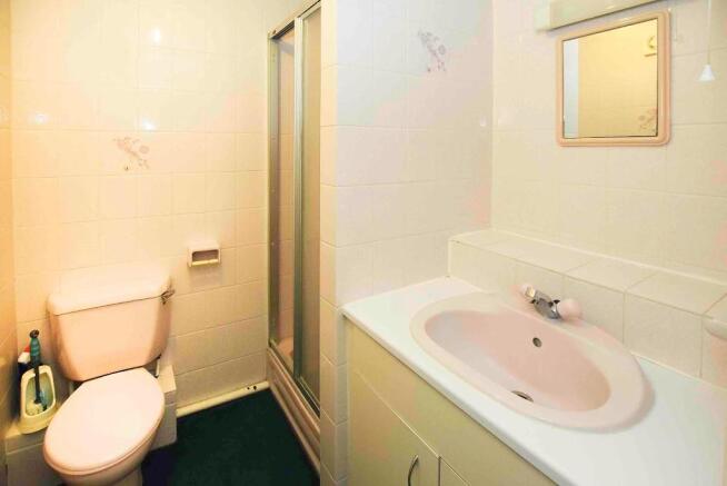 EN SUITE