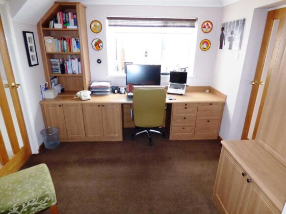 Photo 18