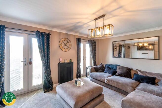 4 bed Town House for sale Image 11