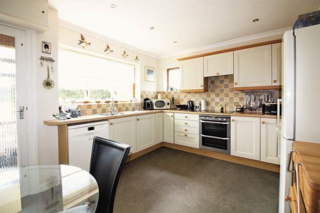 Kitchen/Breakf...