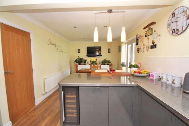 Kitchen-diner ...