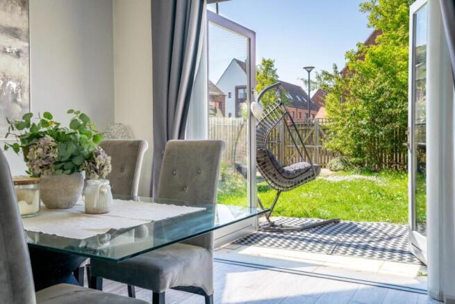 3 bed Terraced for sale Image 4