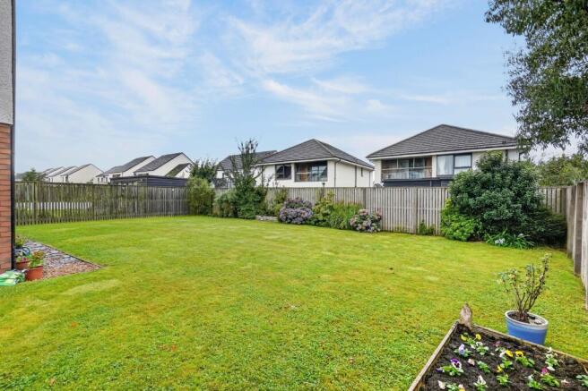 6 Lady Isle Avenue, Ayr, KA7 4BT photo 4