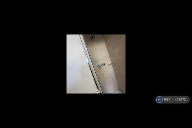 2 bed Terraced to rent Image 12