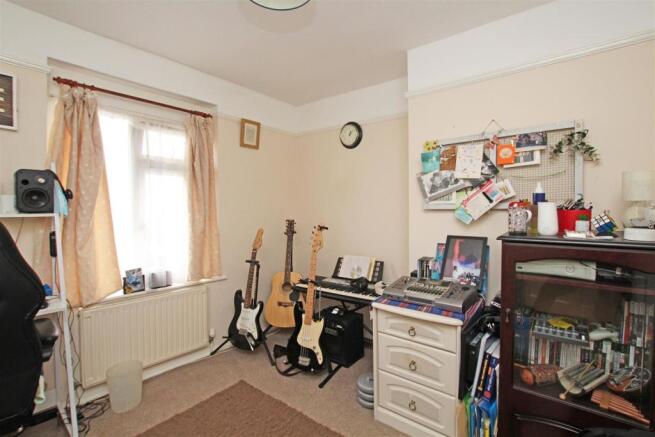 43GW - Bedroom two.jpg