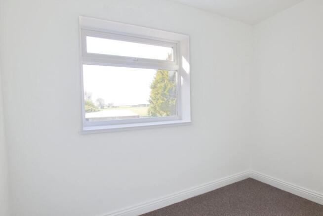 3 bed Semi-Detached for sale Image 12