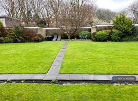 2, Herons Lea, Sheldon Avenue, Hornsey, London N6 4NB