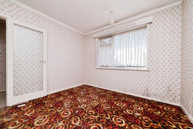 2 bed Semi-Detached Bungalow for sale Image 7