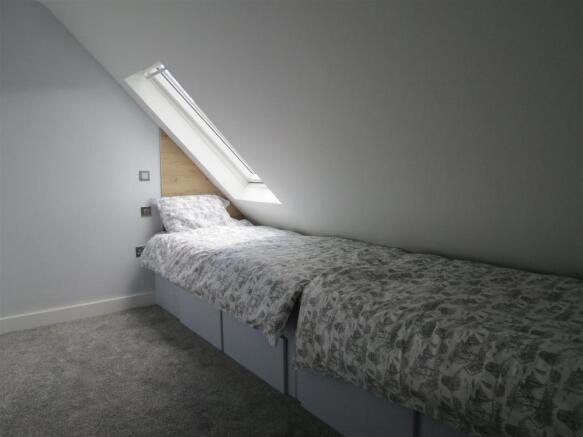 Bedroom:
