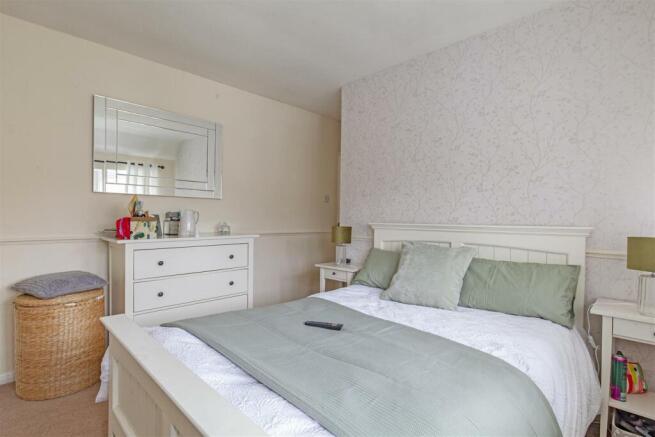 Bedroom 1-3.jpg