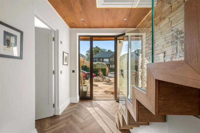 3 Beltane Drive-4.jpg