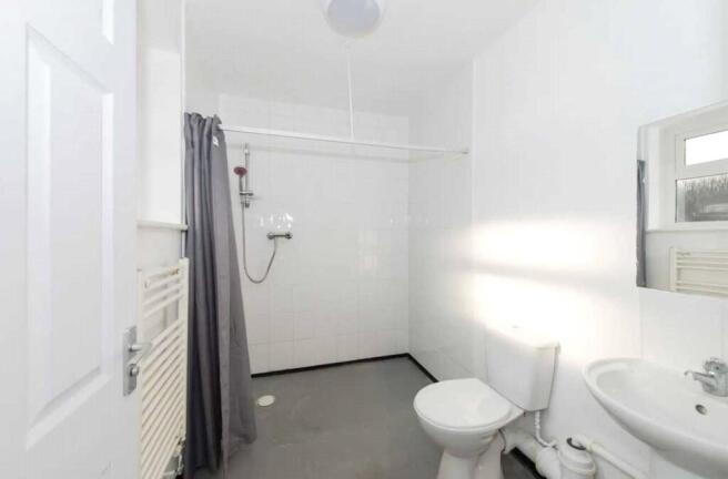 1 bed Not Specified to rent Image 6