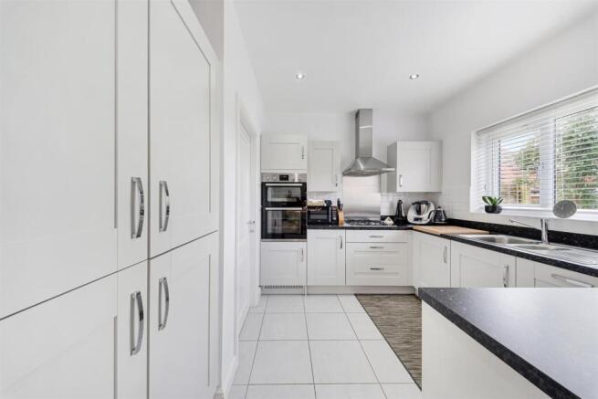 47 EMELIA DRIVE-27.jpg
