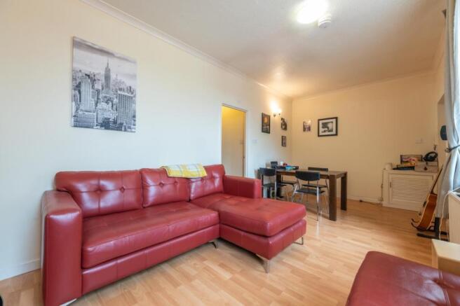 Living Room (2)