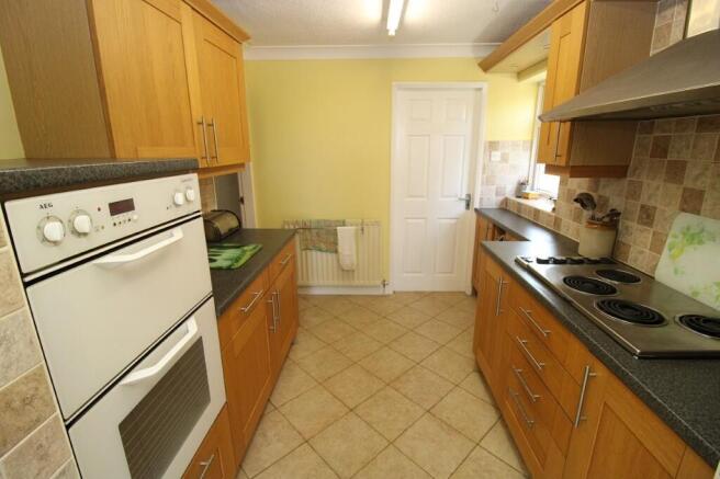 4 bed Detached for sale Image 7