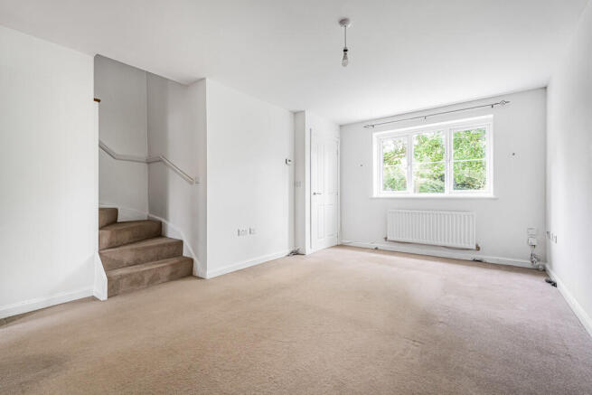 Living room (2)