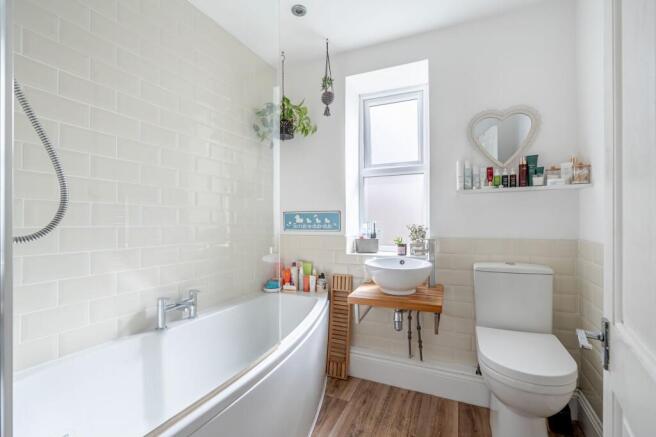 3 bed Semi-Detached for sale Image 12